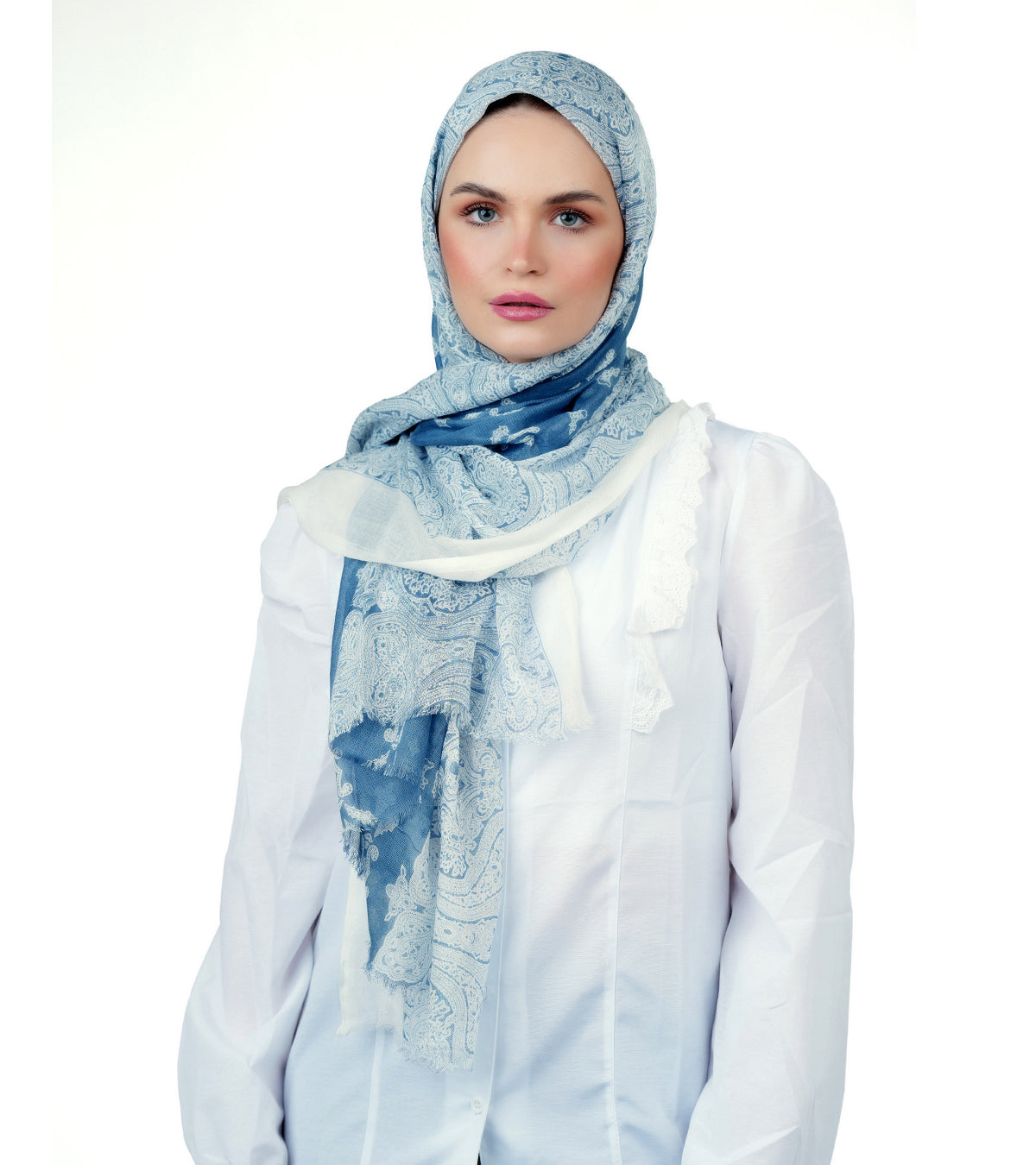 AMICA Blue and White Scarf