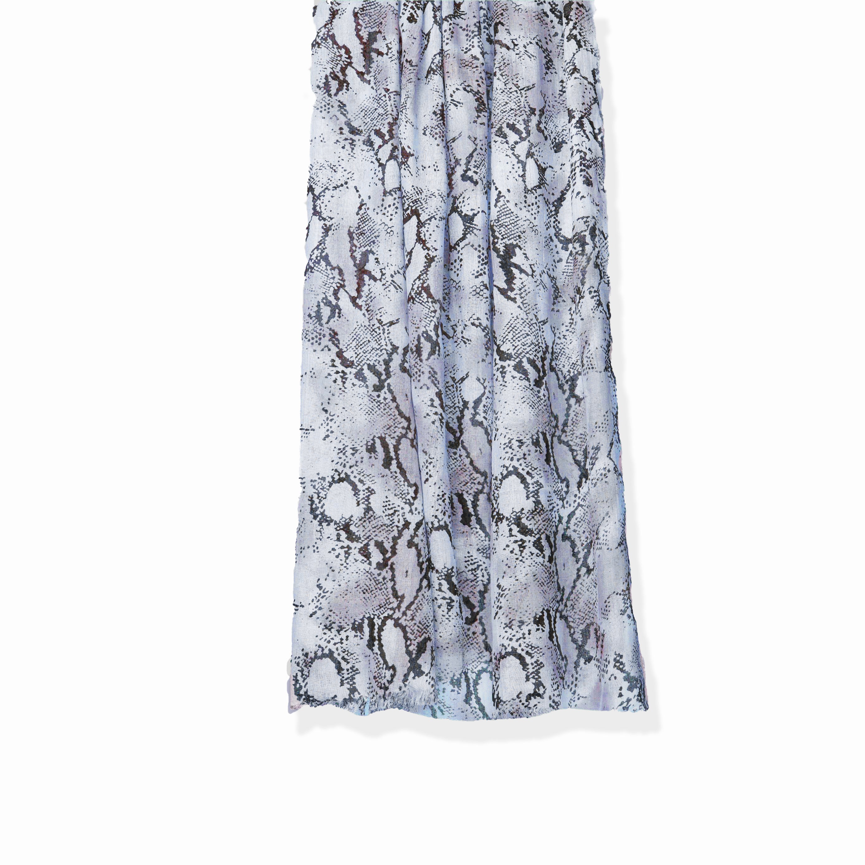 AMICA Grey Scarf