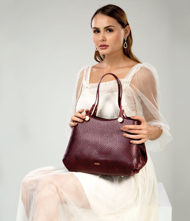 AMICA Amada Wine Red Handbag